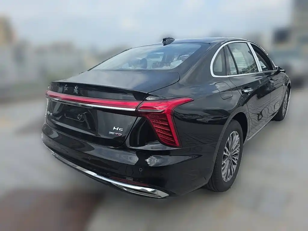 Hongqi H5 2026 2025 1.5T DCT Flag Rhythm 500,000 Units Memorial Edition