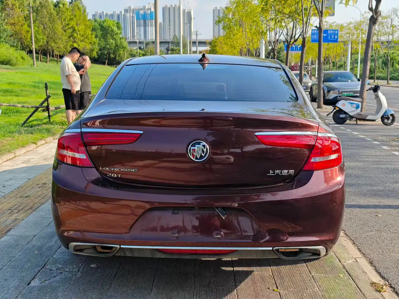 Фото 8 - Buick LaCrosse