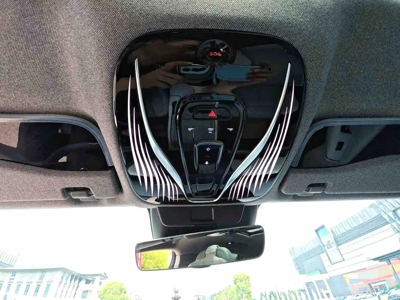 Voyah Auto Voyah Zhiyin 2024 Long Range Super Charging Edition фото 14