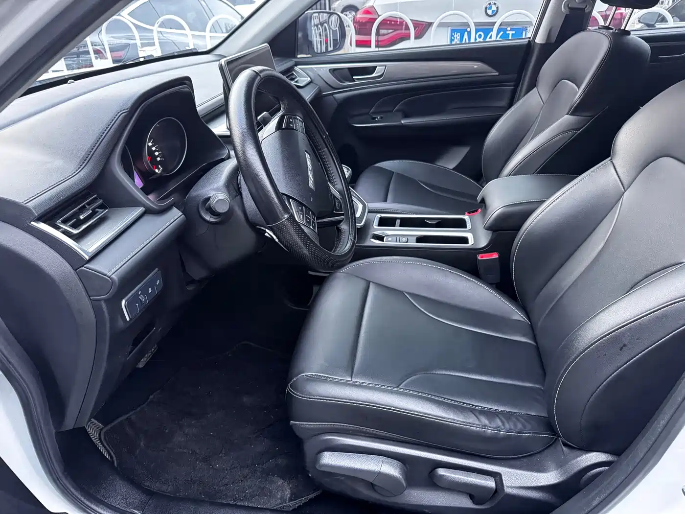 Haval M6 2021 PLUS 1.5T DCT Luxury Smart Connect фото 7