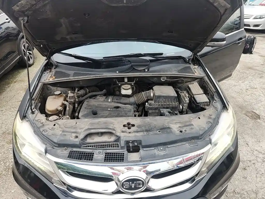 BYD S7 2015 2015 2.0T Automatic Premium