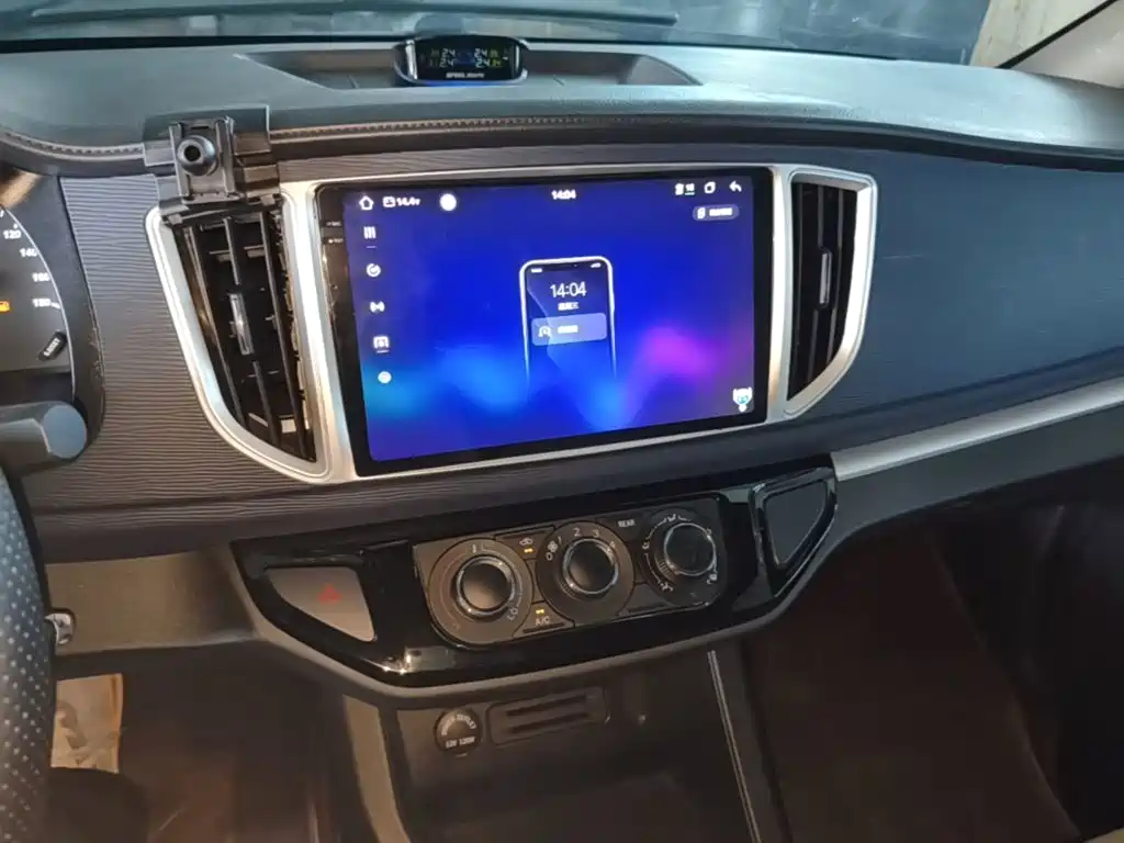 Dongfeng Fengxing Lingzhi 2025 2023 M5 1.6L Utility 5-Seater