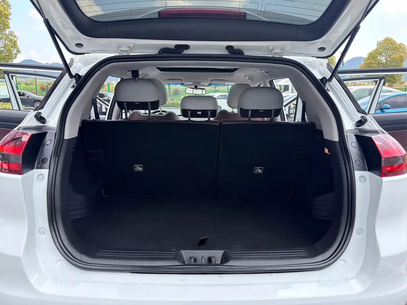 GEELY AUTOMOBILE BOYUE