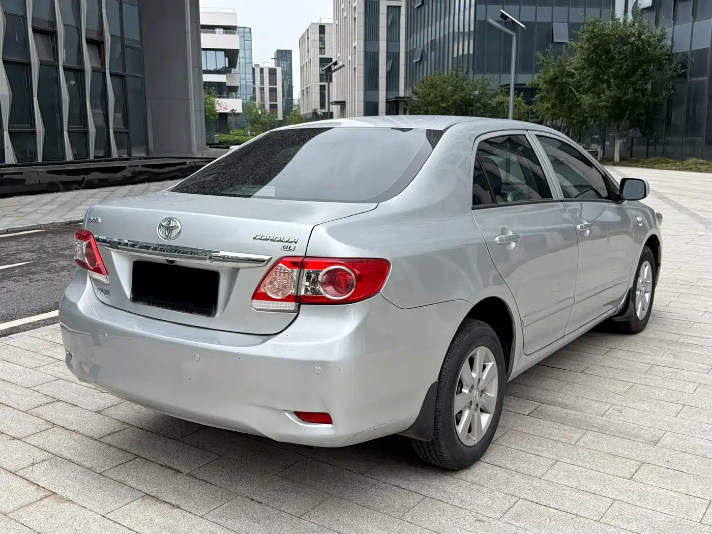 Toyota Corolla 2013 Special Edition 1.6L Auto Ultimate Cool GL фото 4