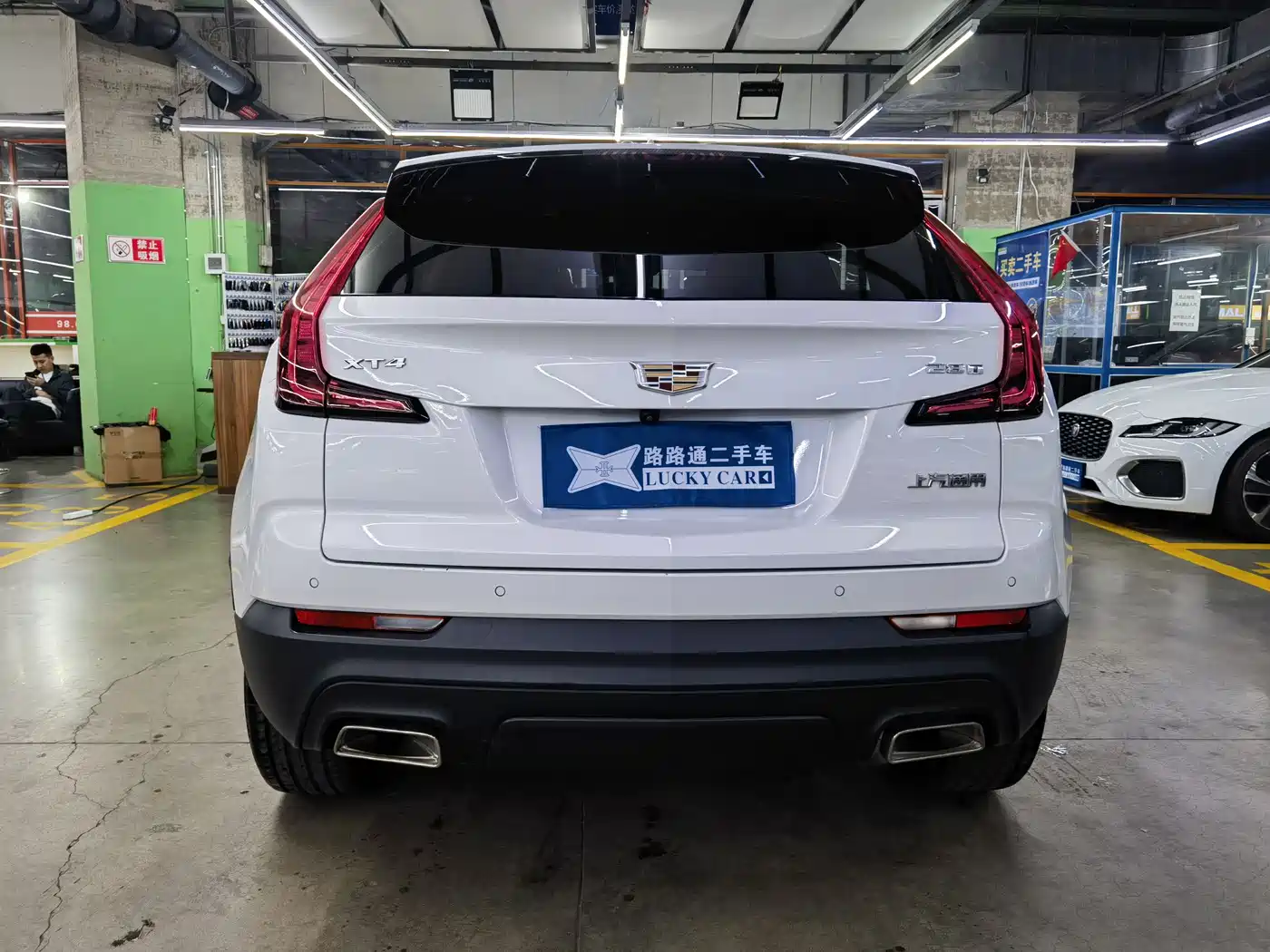 CADILLAC XT4