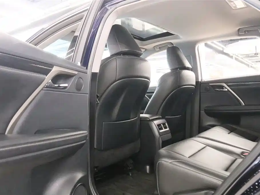 Lexus RX 2020 Facelift 300 2WD Comfort Edition фото 16