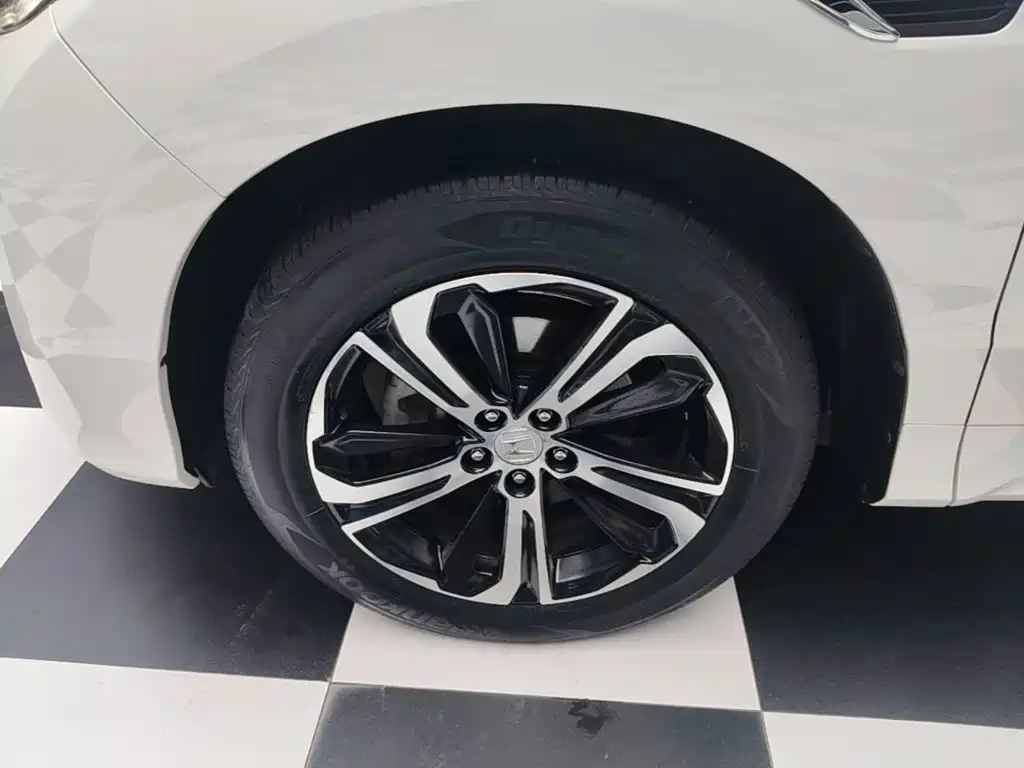 Honda UR-V 2018 2017 370TURBO 2WD Premium Edition China V