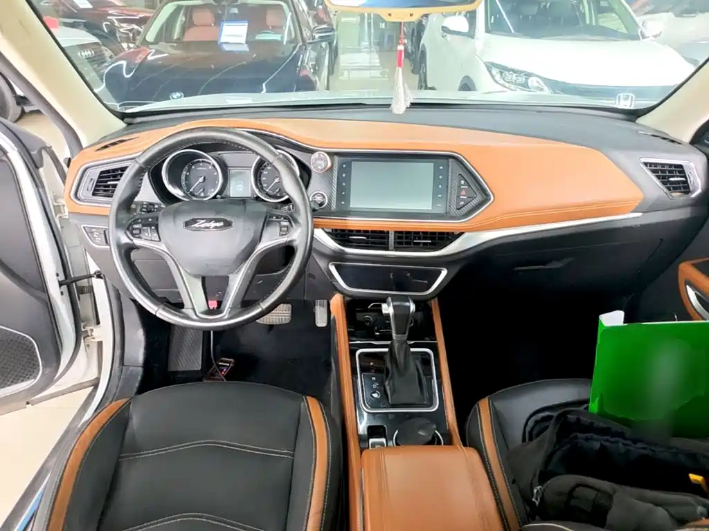 Zotye T300 2018 2017 1.5T CVT Executive
