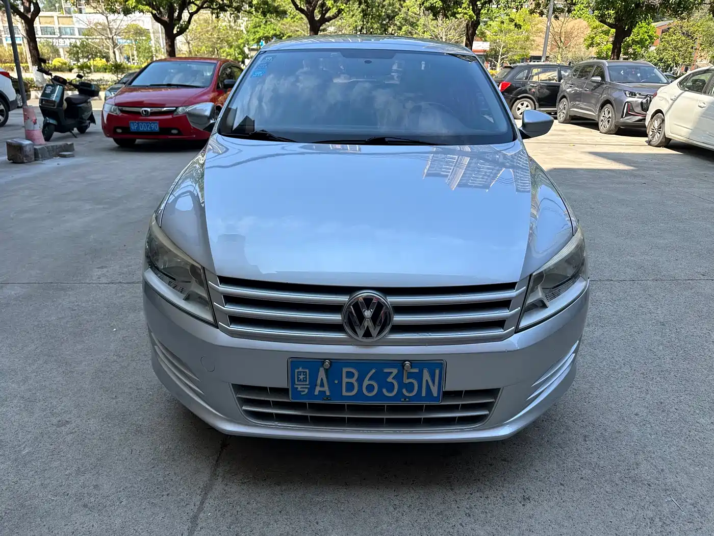 Volkswagen Santana 2013 1.6L Automatic Trend Edition фото 2