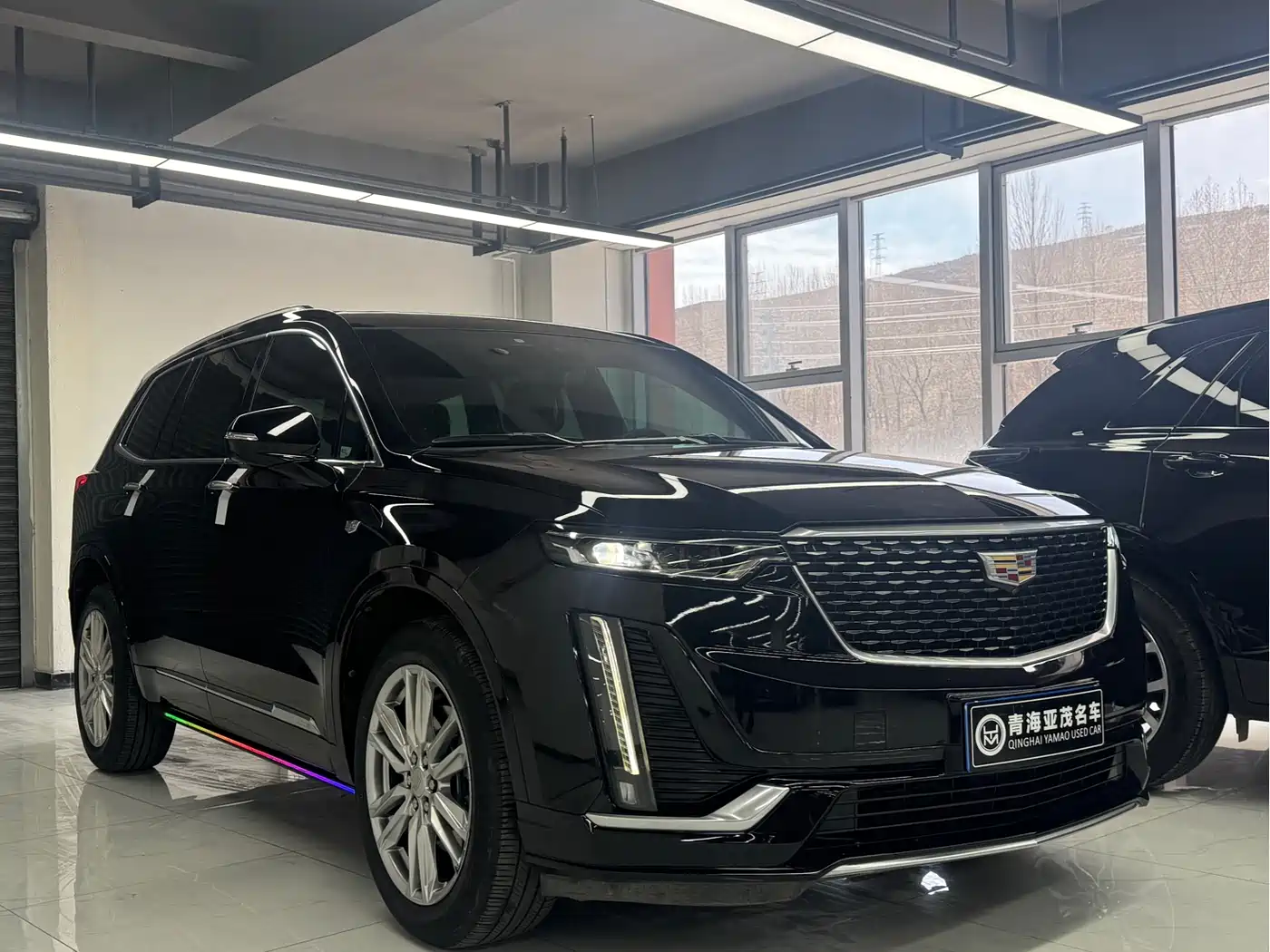 CADILLAC XT6