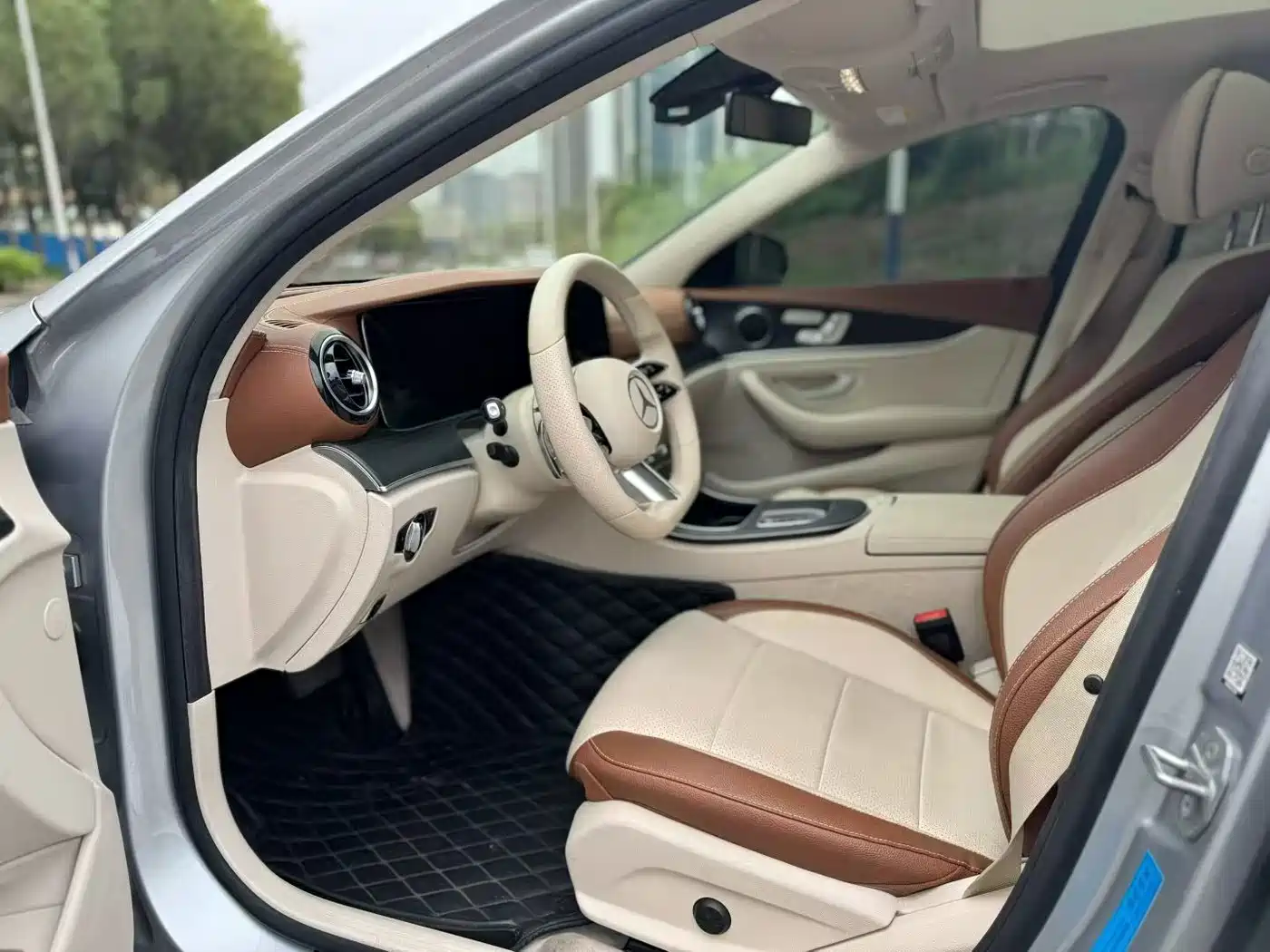 Mercedes-Benz E-Class 2021 E 300 L Sport Fashion фото 4