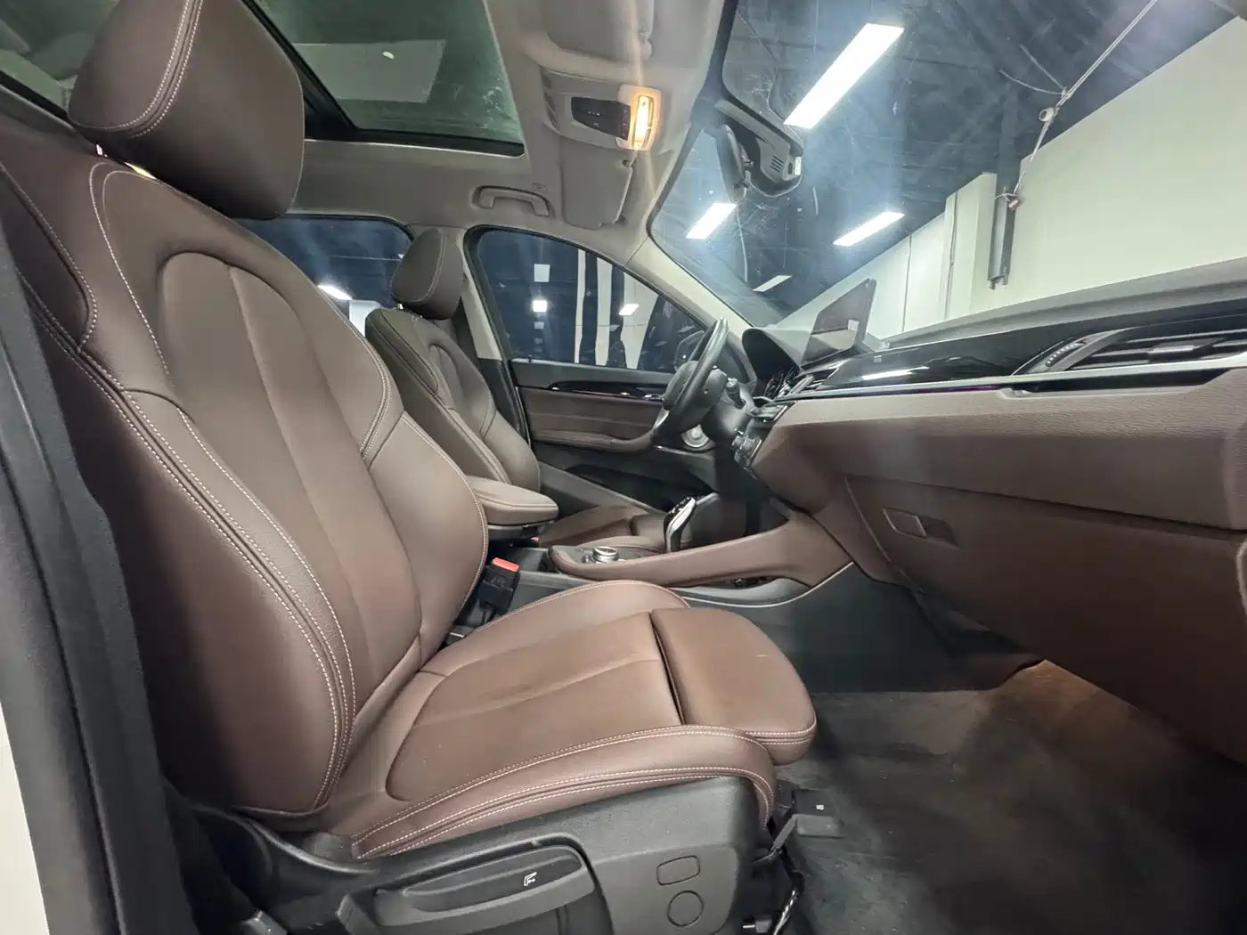 BMW X1 2022 sDrive20Li Fashion фото 9