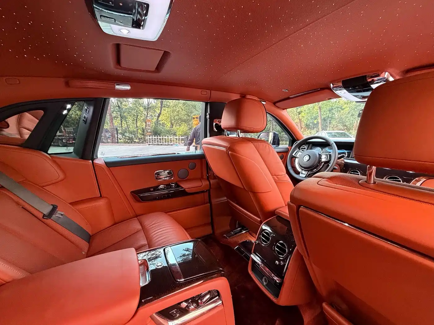 Фото 6 - Rolls-Royce Phantom