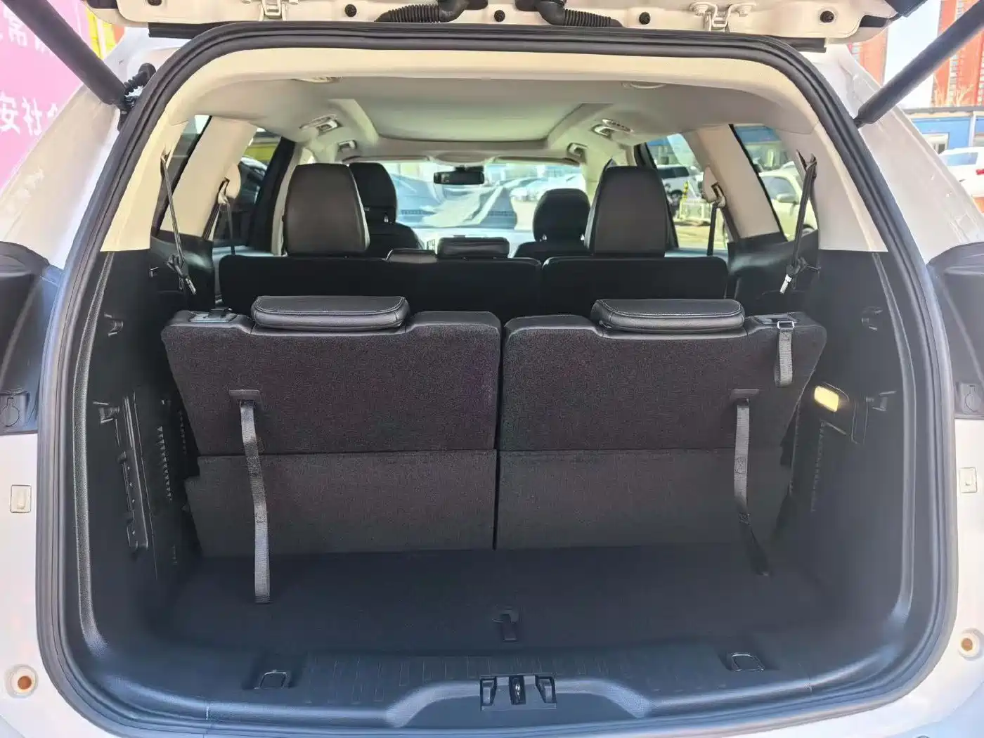 Фото 8 - Ford Edge