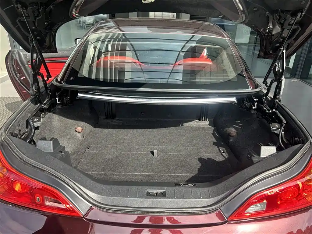 Infiniti G Series 2011 2010 G37 Hardtop Convertible Rosewood Edition