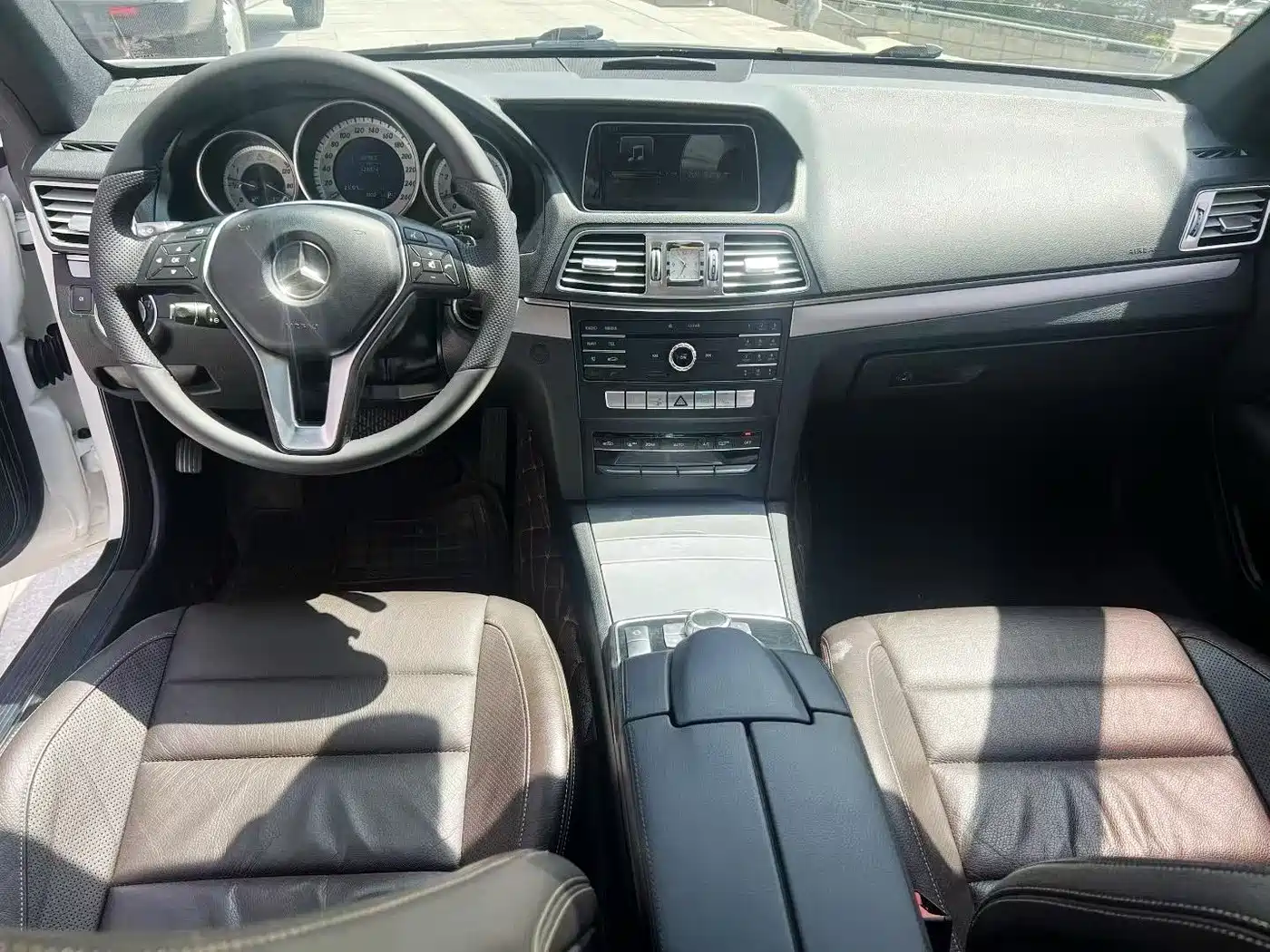 Mercedes-Benz E-Class (Import) 2014 E 200 Coupe фото 5