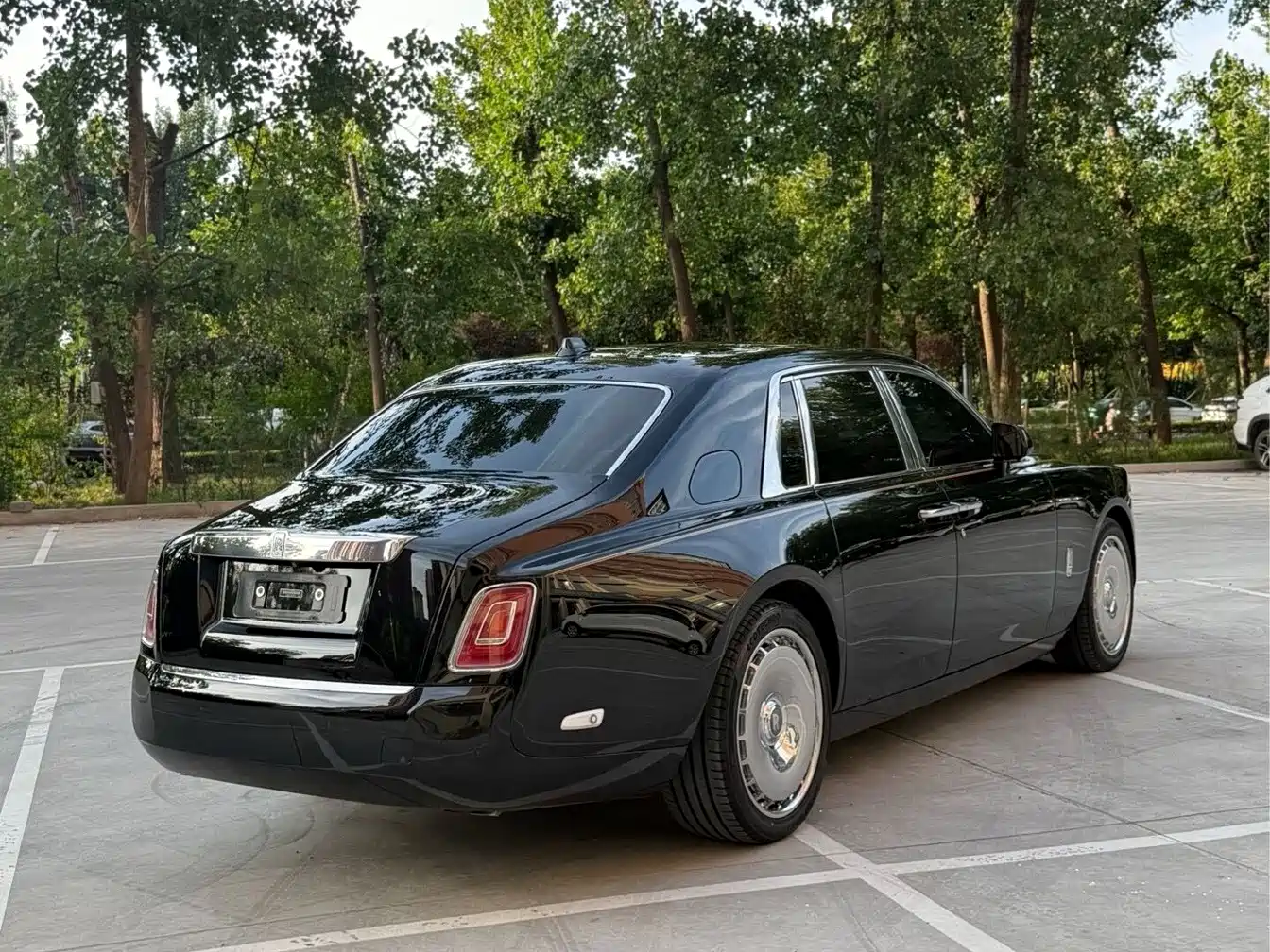 Фото 4 - Rolls-Royce Phantom