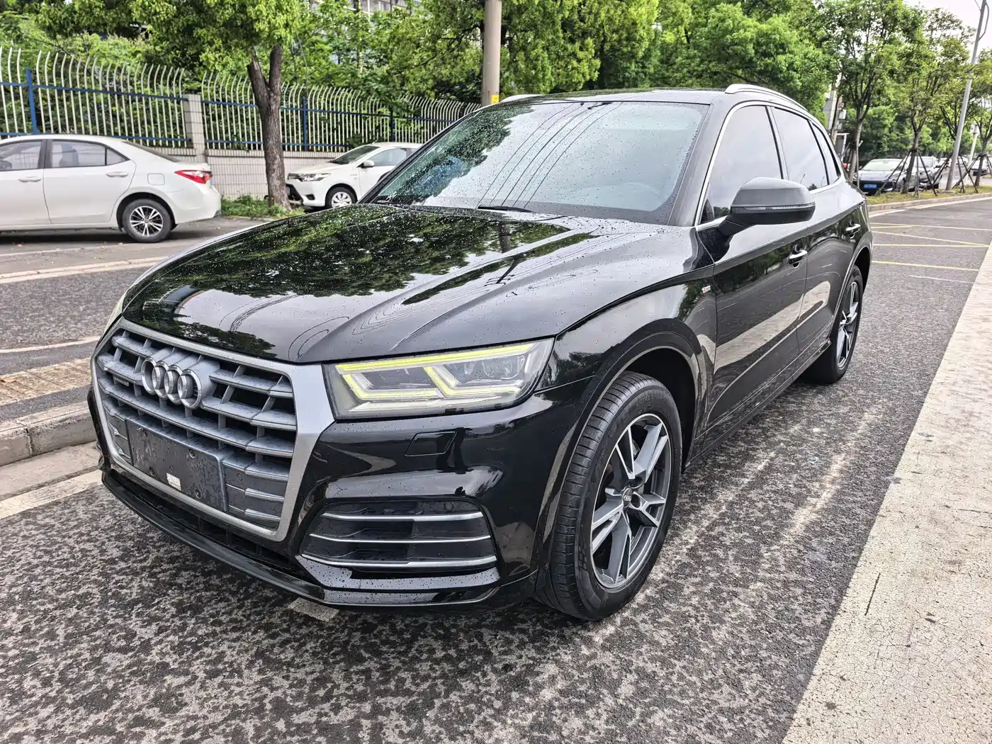 Audi Q5L 2018 40 TFSI Premium Fashion China VI