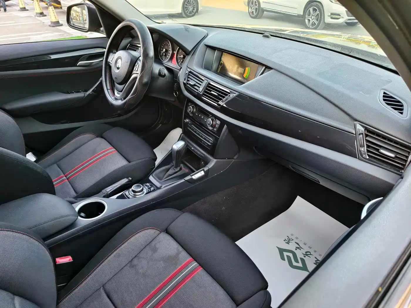 BMW X1 2013 sDrive18i Sport Design Package фото 17