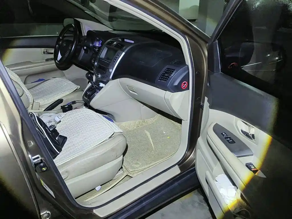 BYD S6 2012 2012 2.4L Automatic Exclusive