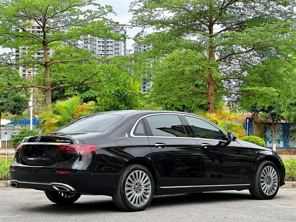 Mercedes-Benz E-Class 2021 E 300 L Fashion фото 7