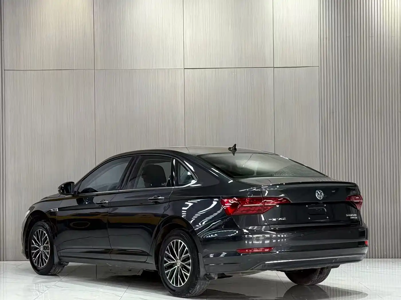 Volkswagen Sagitar 2021 280TSI DSG Surpassing Edition фото 4