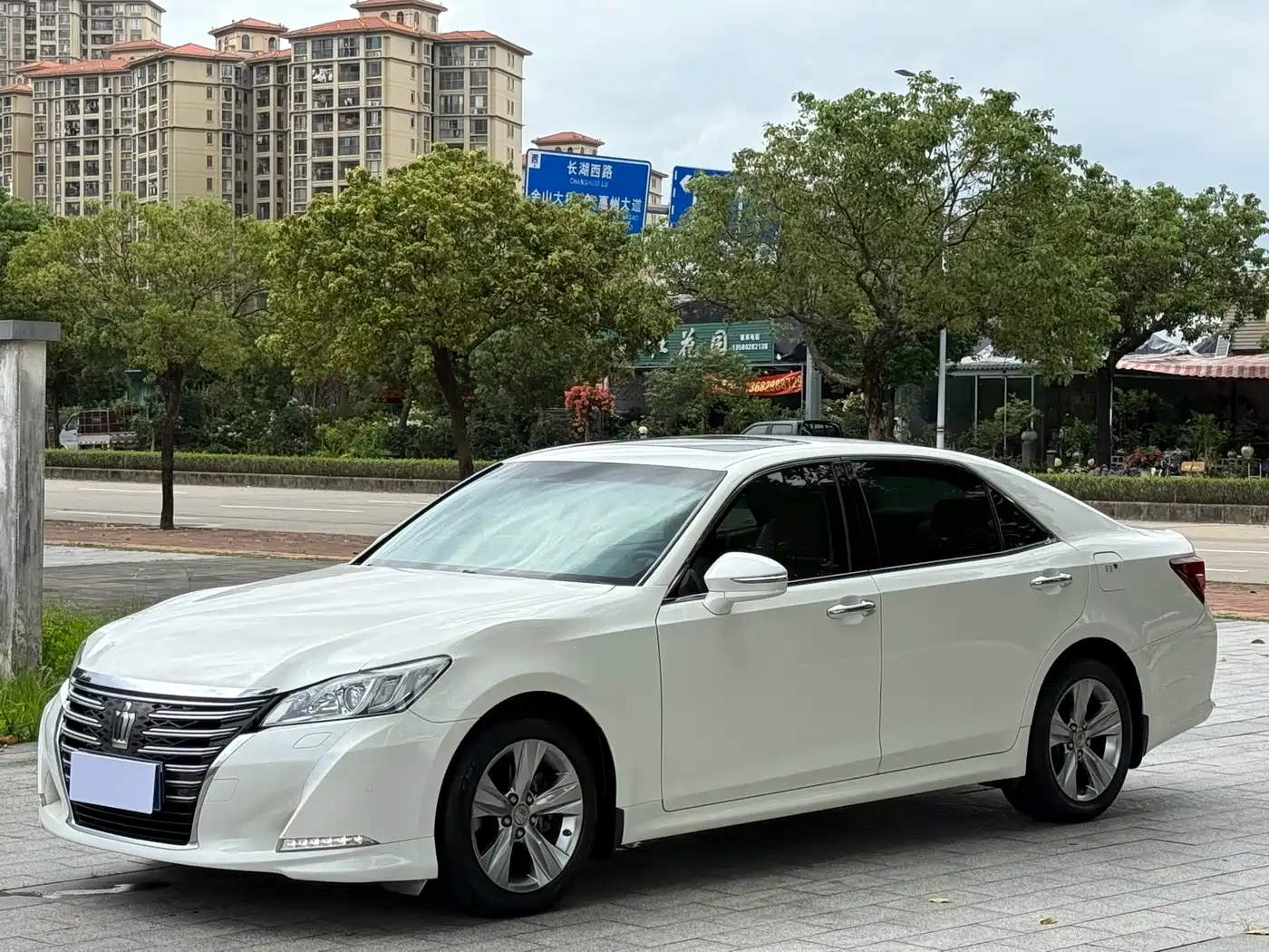 Toyota Crown 2015 2.0T Fashion