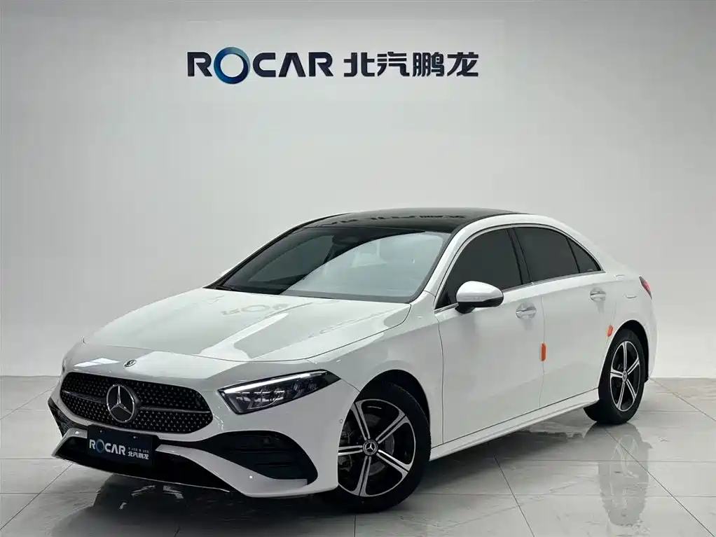 Mercedes-Benz A-Class 2023 A 200 L Fashion