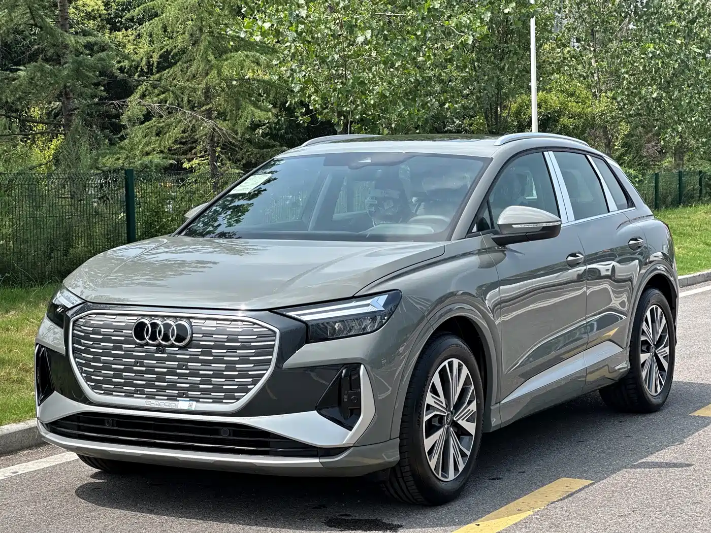 Audi Q4 e-tron 2026 2024 40 e-tron Pioneer Edition