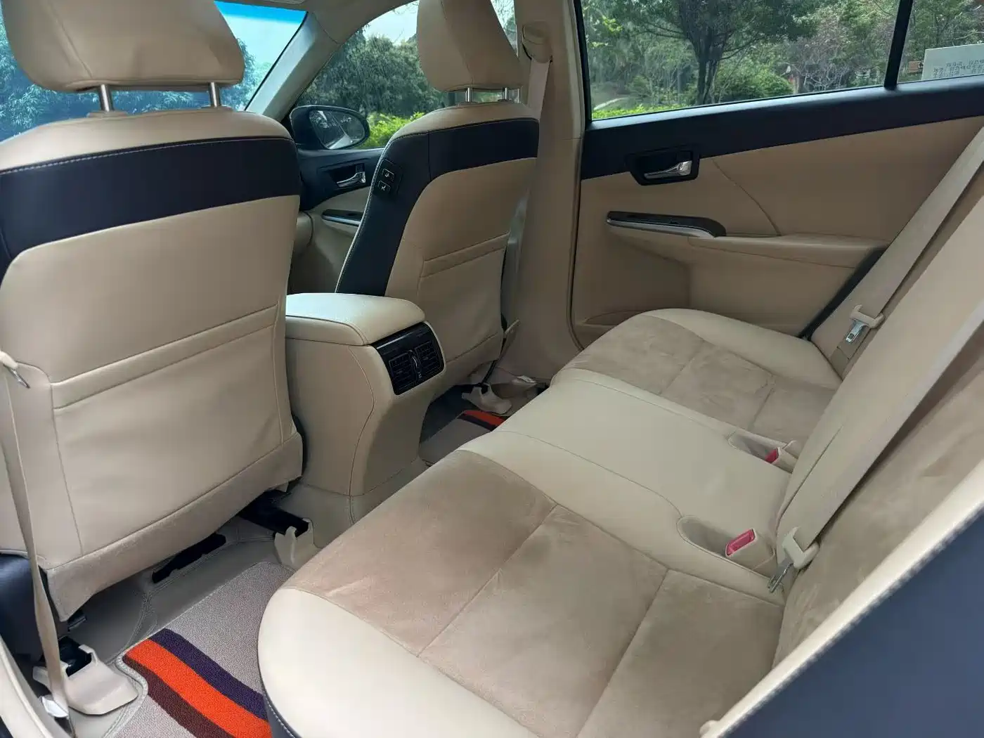 Toyota Camry 2016 2.5G 10th Anniversary Luxury Navigation Edition фото 6