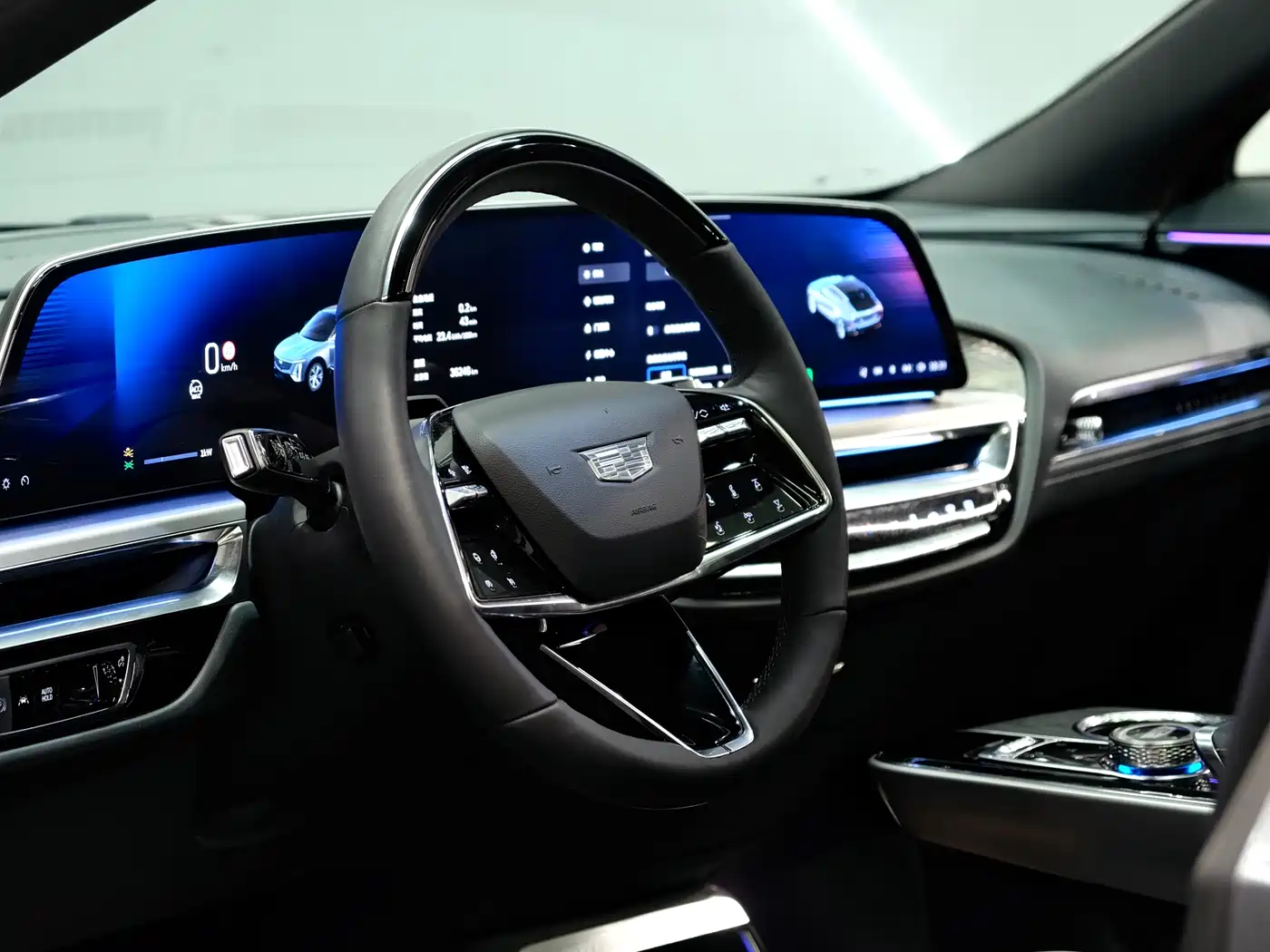 Cadillac IQ Rui Ge 2022 All-Wheel Drive High Performance Premium Edition фото 14