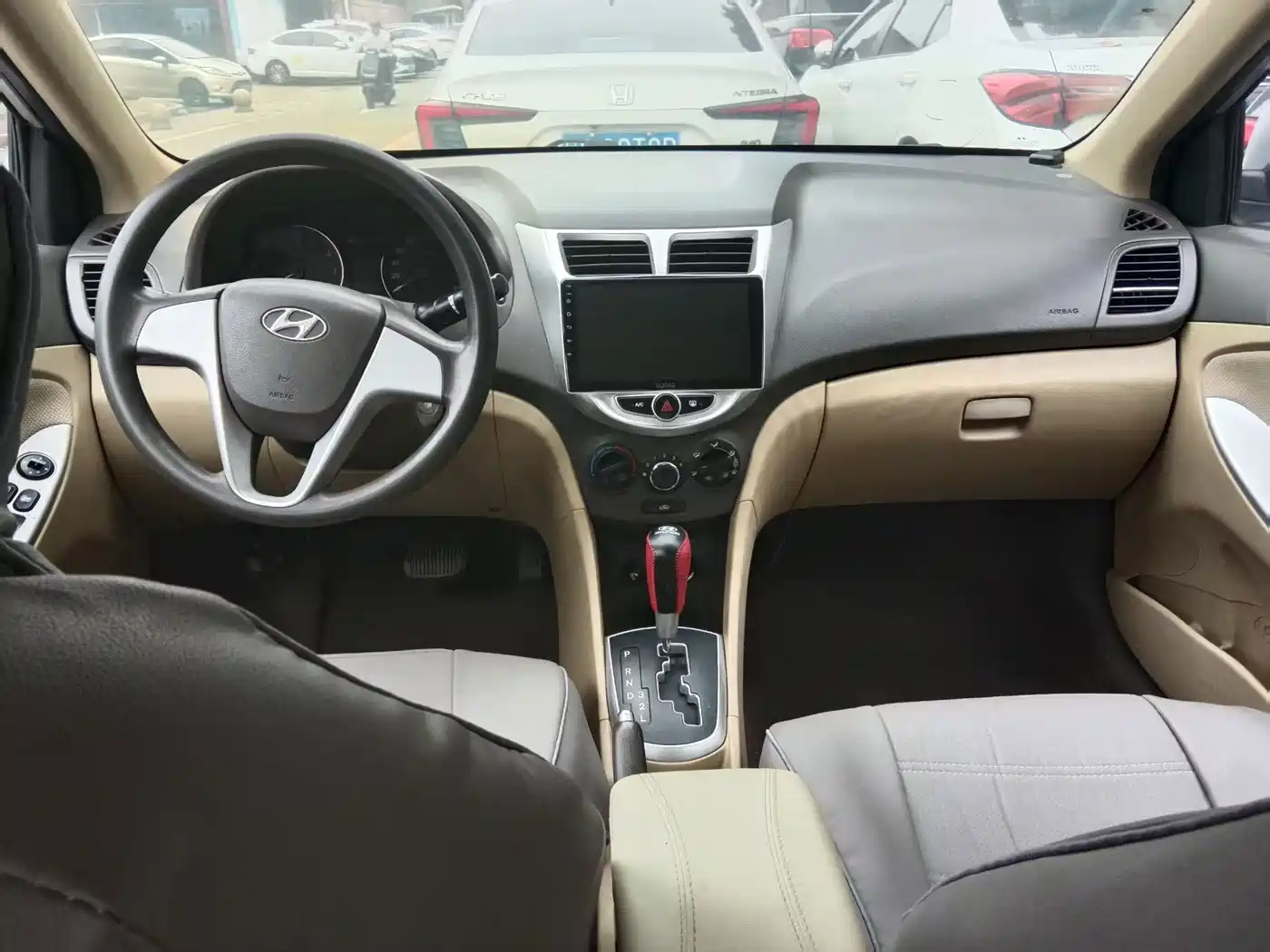 Фото 6 - Hyundai Verna