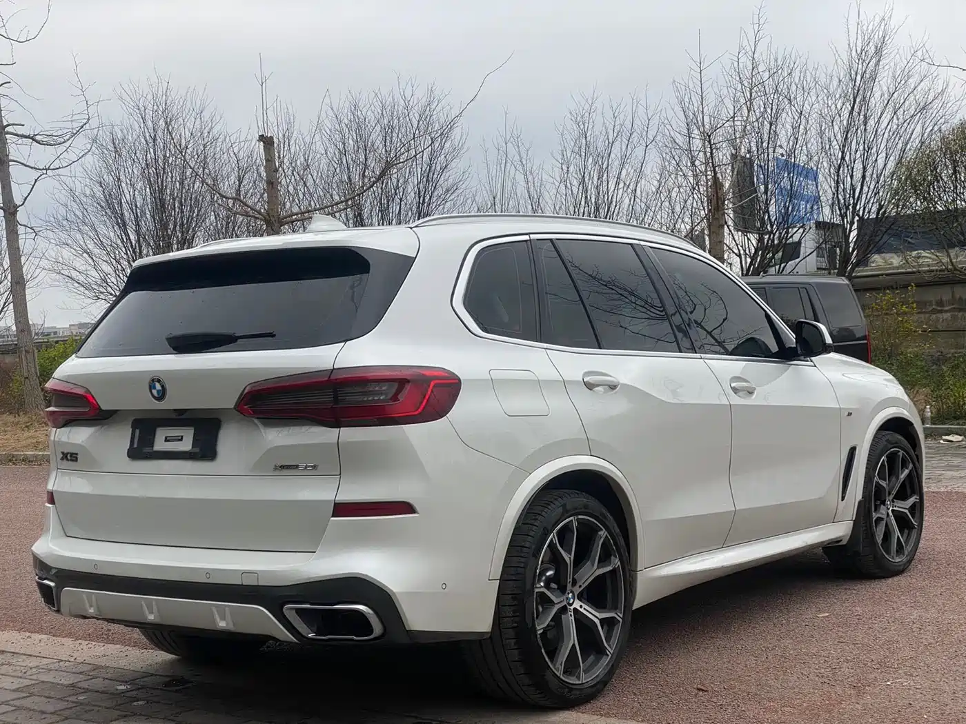 BMW X5 (Import) 2019 xDrive40i Exclusive M Sport Package фото 6