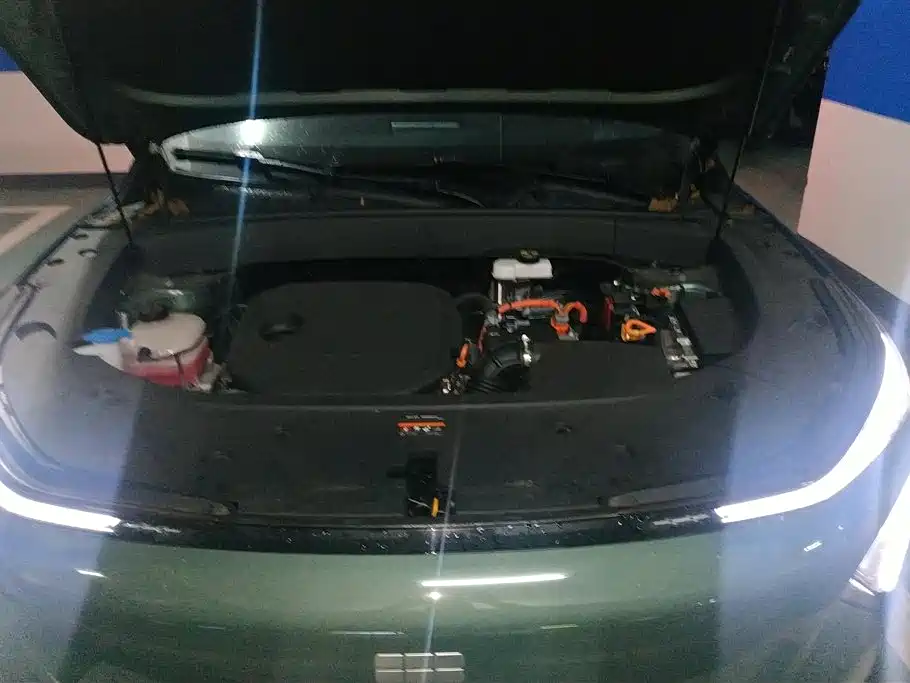 GEELY GALAXY GALAXY L7