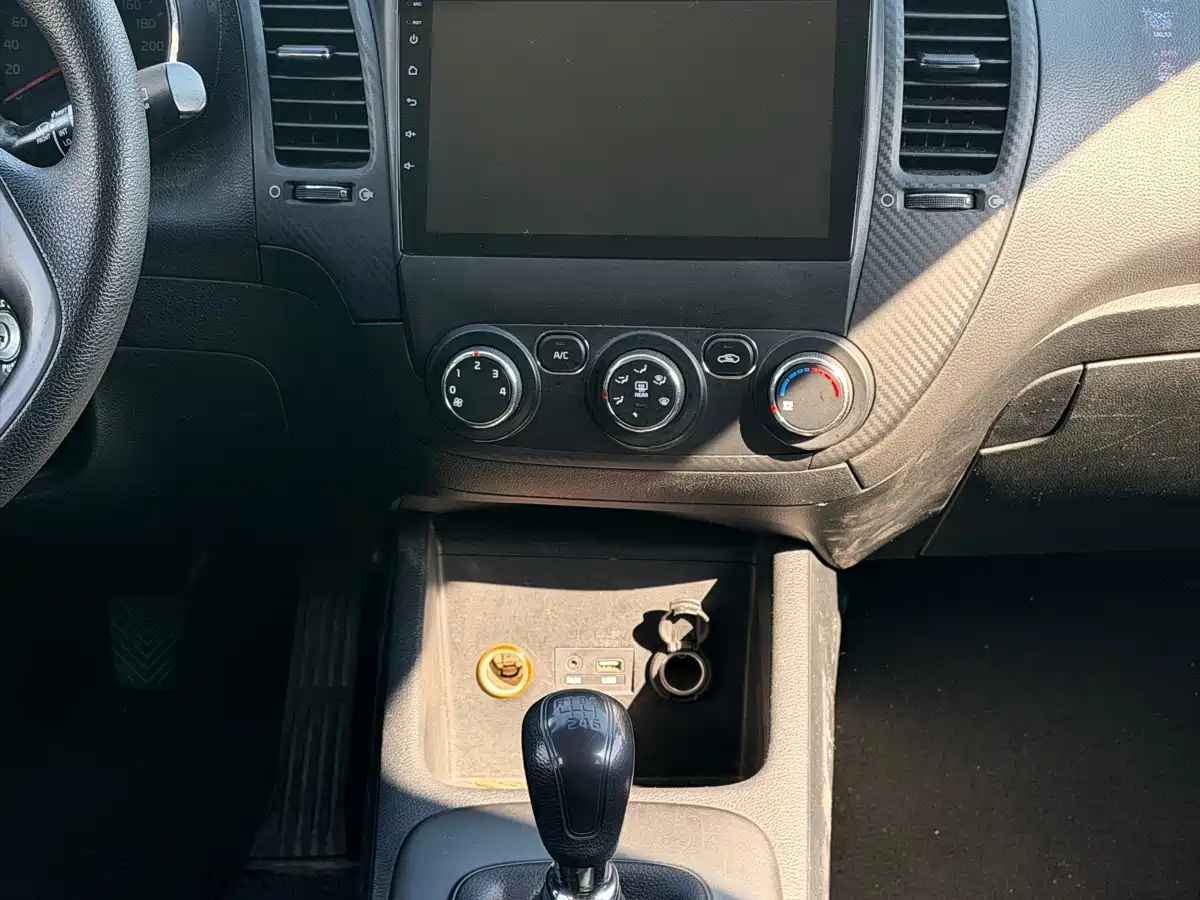 Kia K3S 2015 2014 1.6L Manual GL