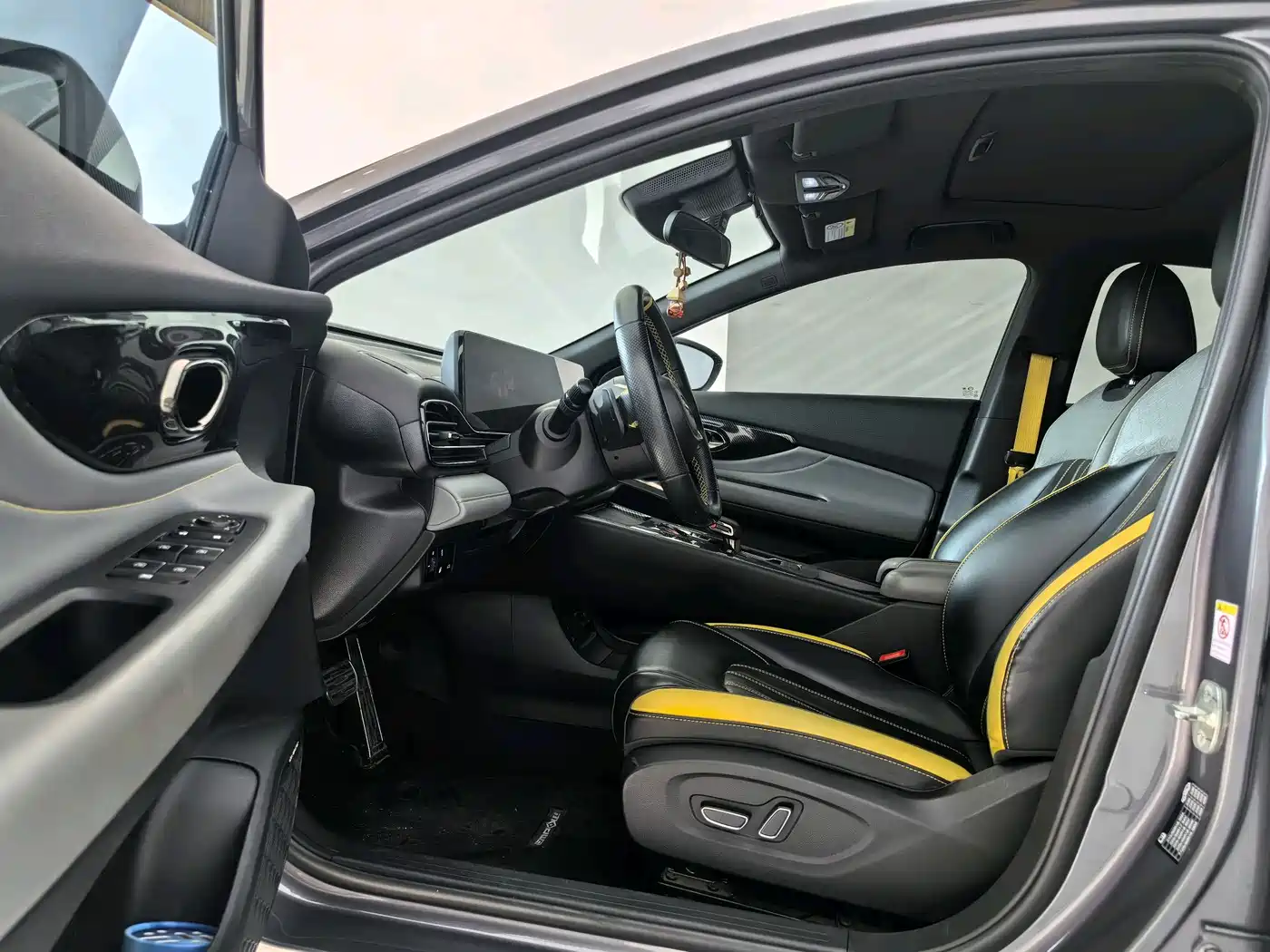 GAC Trumpchi Trumpchi Emkoo 2023 270T DCT J15 Edition фото 4