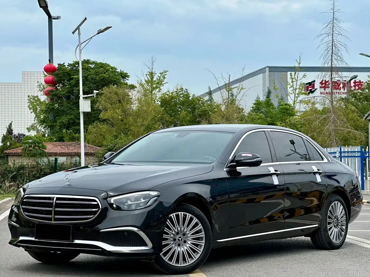 Mercedes-Benz E-Class 2023 E 300 L Luxury