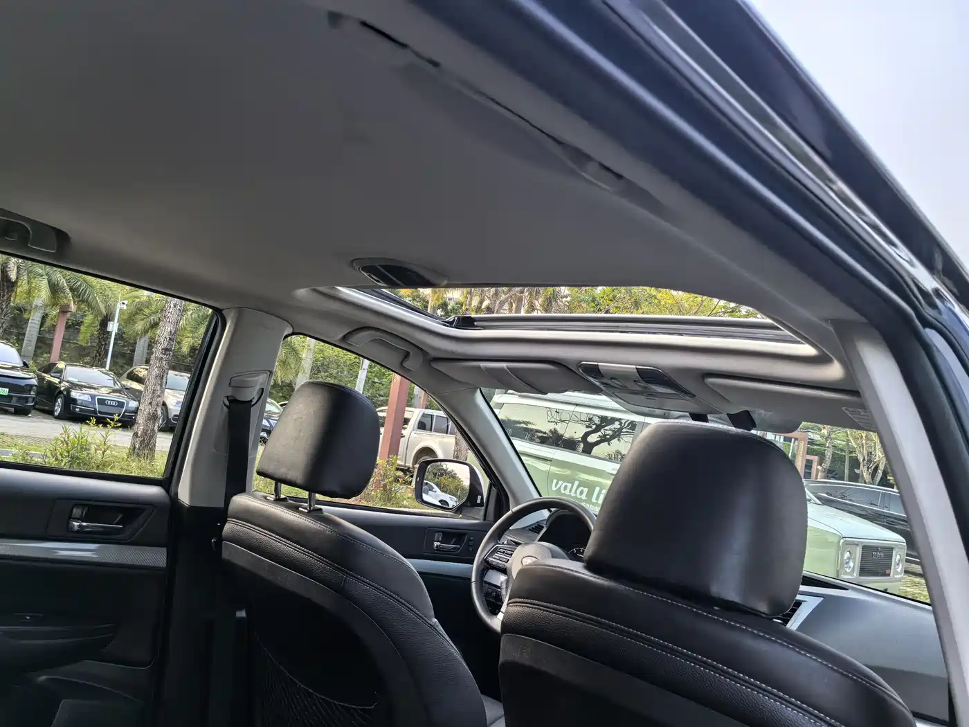 Subaru Outback 2014 2.5i Elegance Sport Edition фото 18