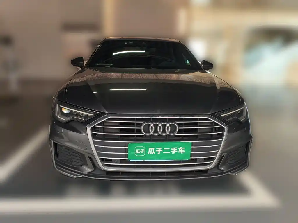 Фото 2 - Audi A6L