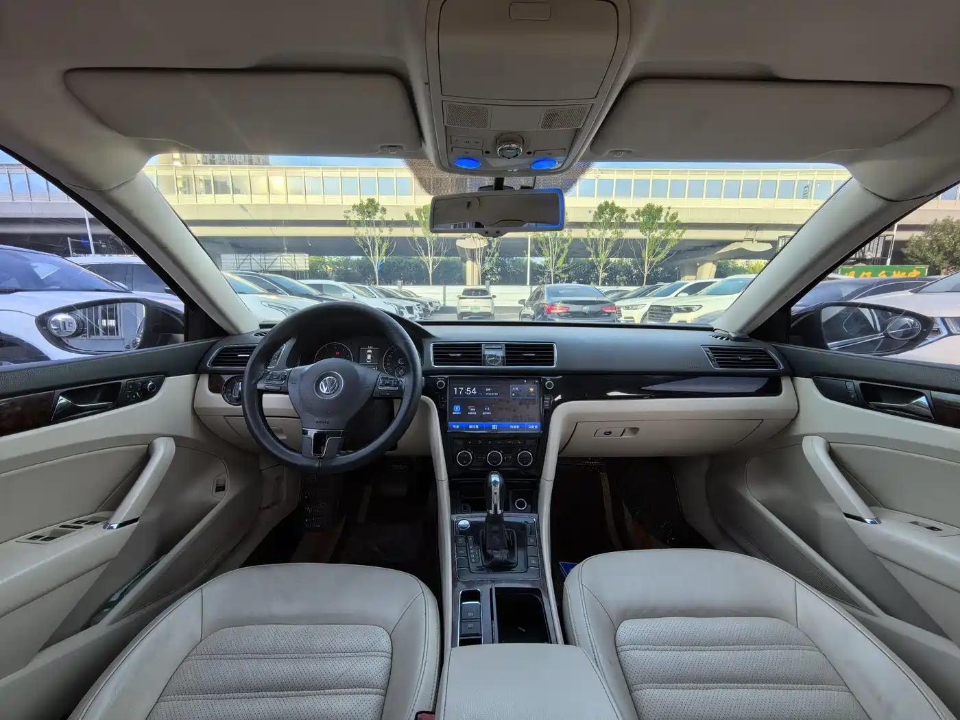 Photo 7 - Volkswagen Passat