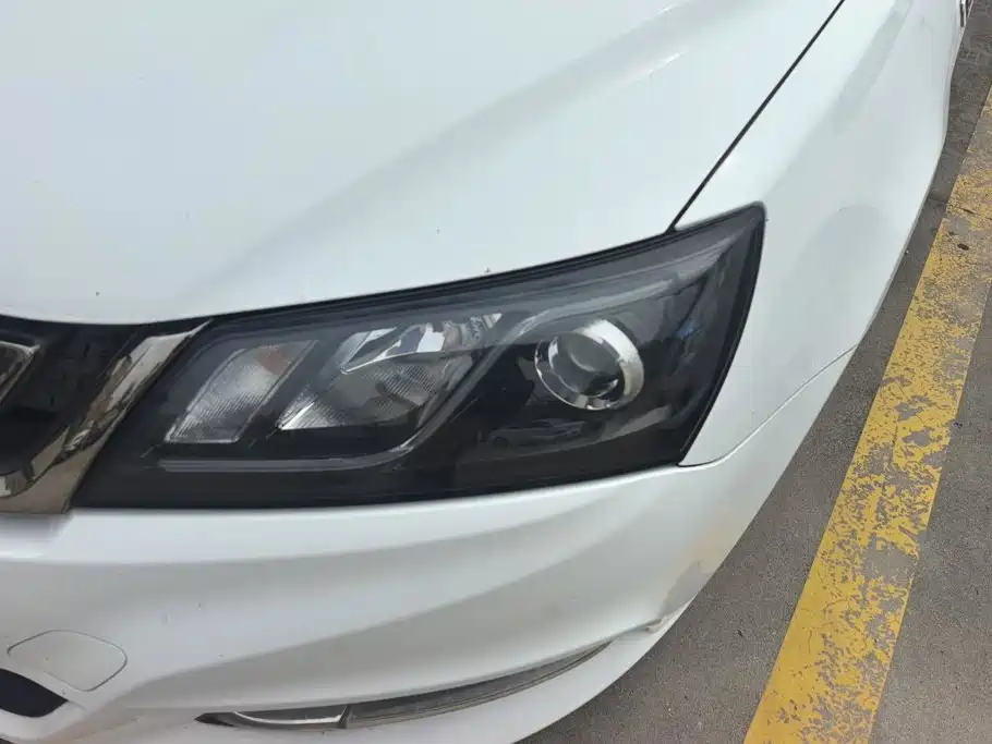 Фото 5 - Geely Emgrand