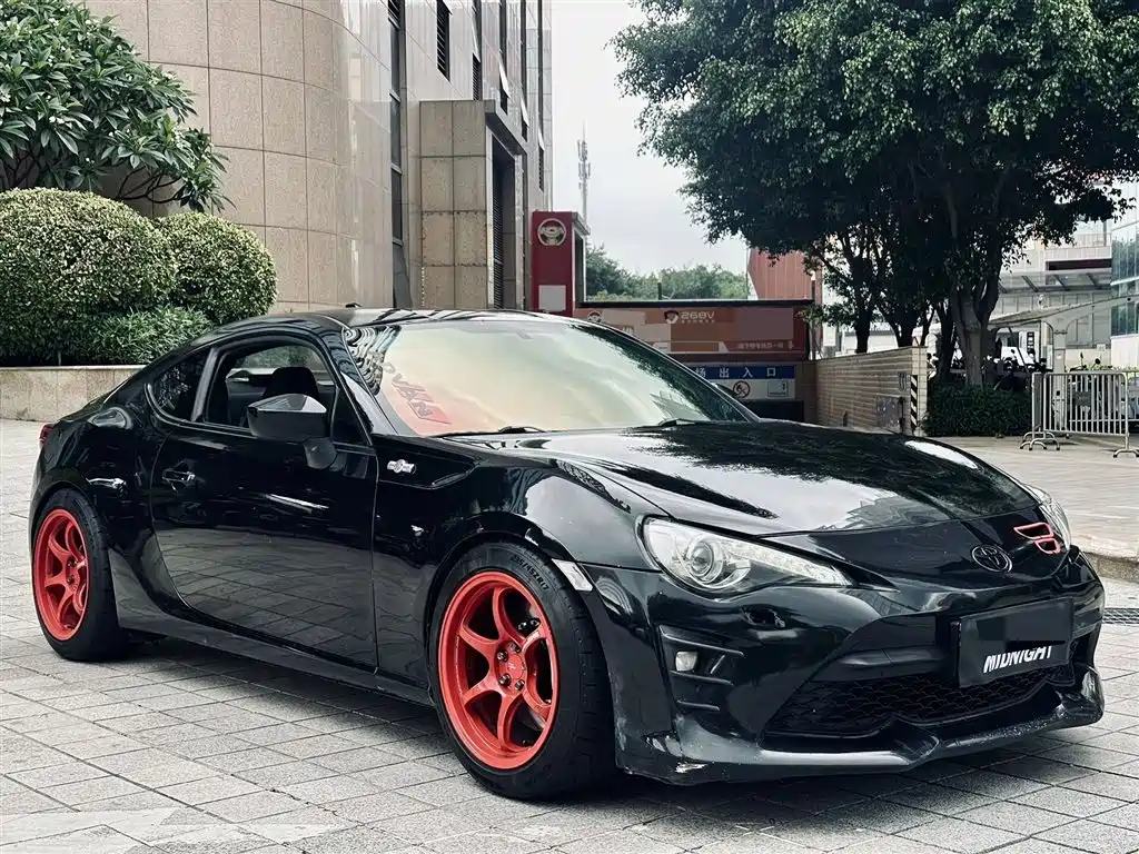 Toyota 86 2017 2.0L Manual Luxury фото 3