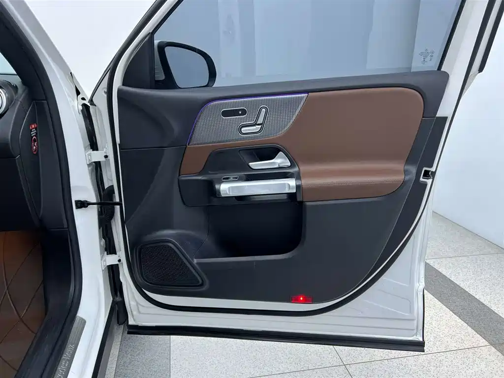 Mercedes-Benz GLB 2023 GLB 220 Style фото 25