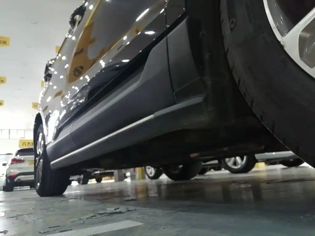 Фото 21 - Ford Edge