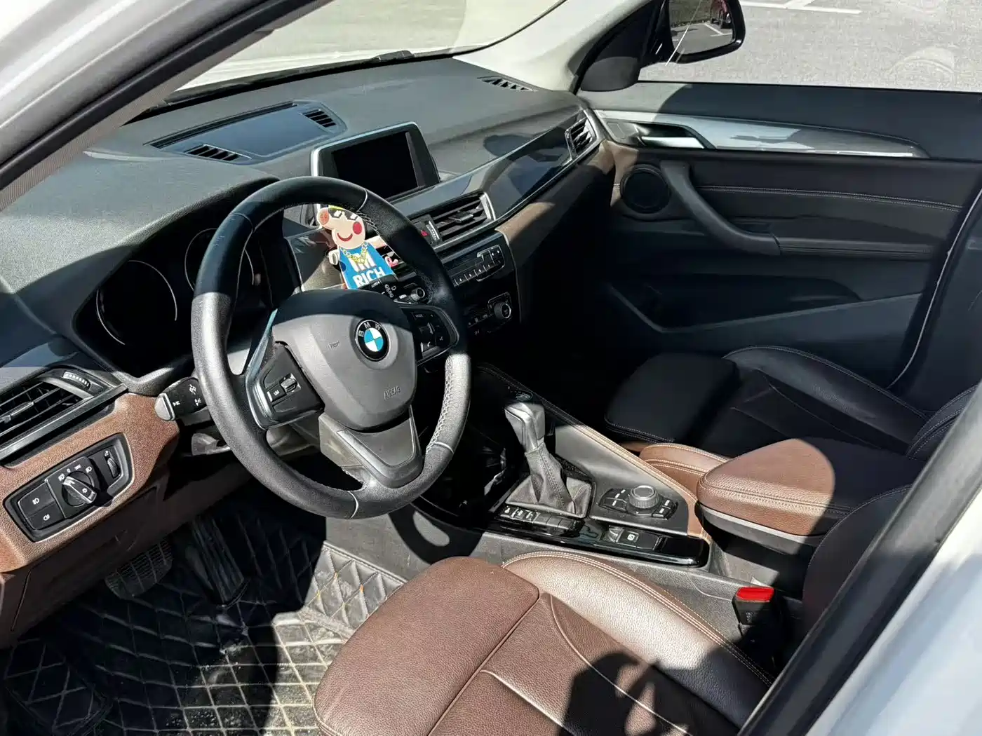 BMW X1 2019 sDrive18Li Premium Model фото 4