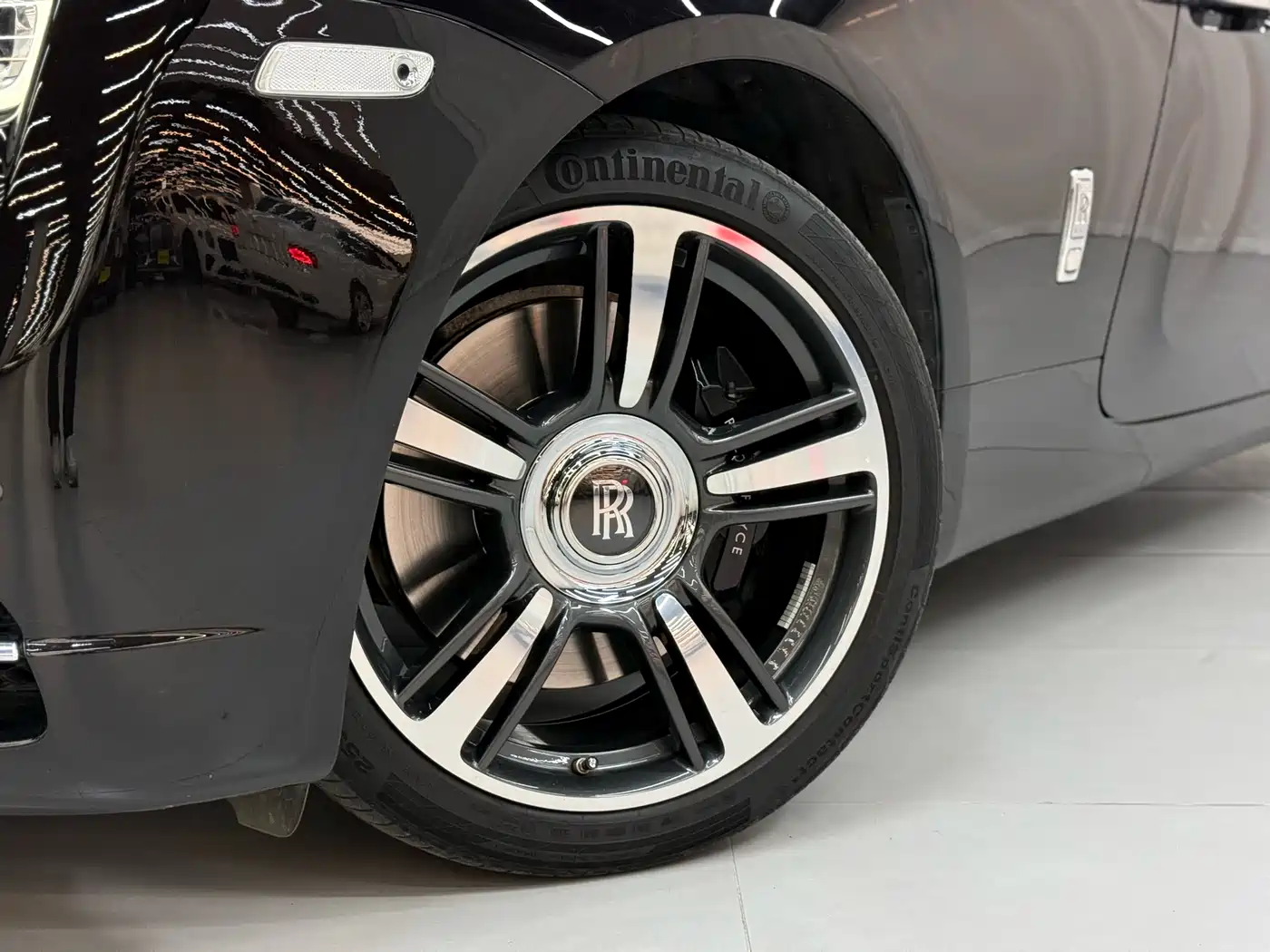 Rolls-Royce Wraith 2020 2018 6.6T Standard