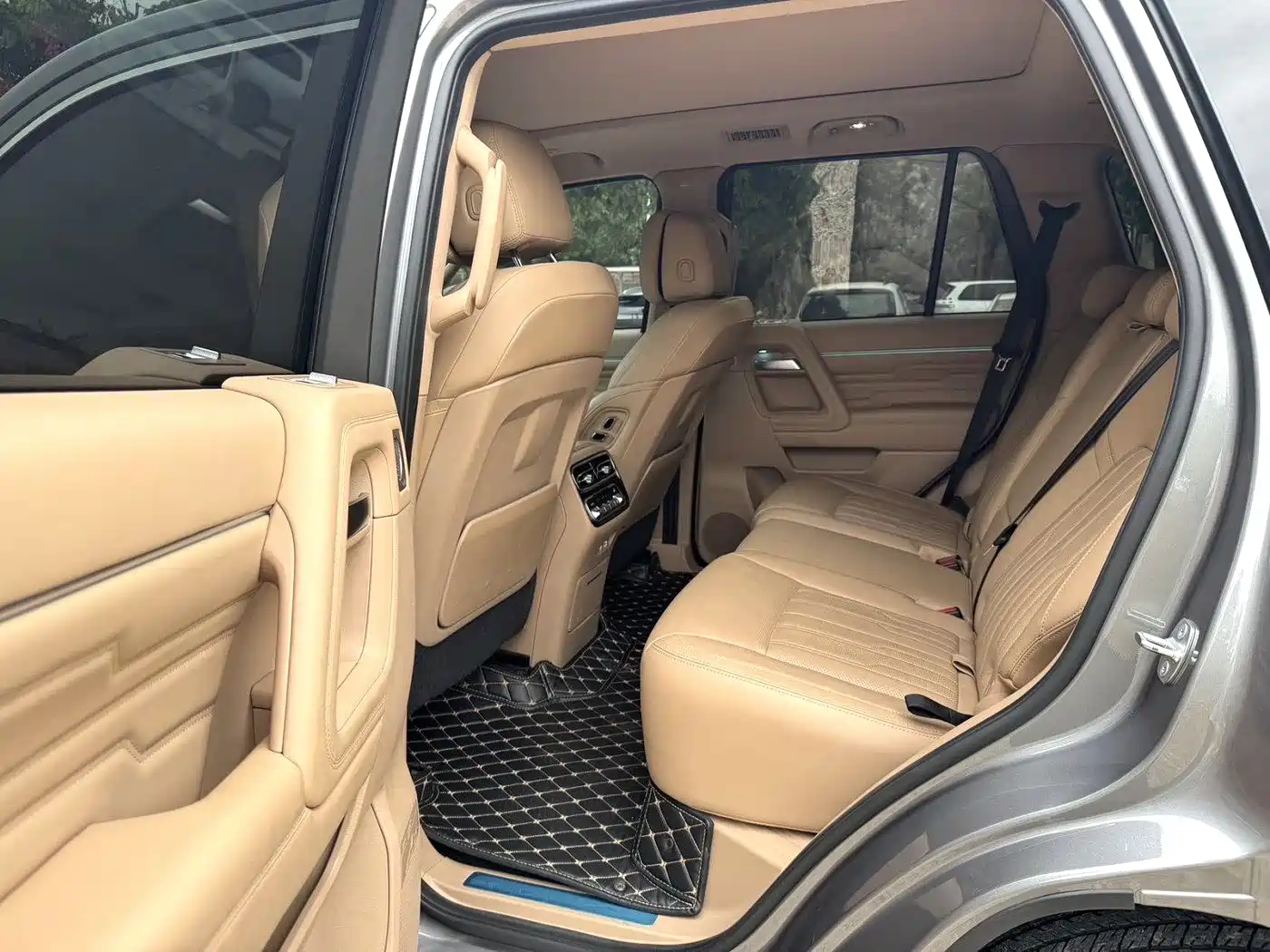BAIC ORV Beijing Off-Road BJ60 Leiting 2024 Magic Core E-Drive Advanced 5-seater фото 4