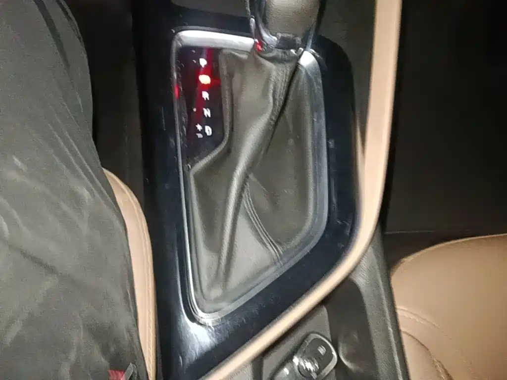Buick GL6 2022 2021 323T Mild Hybrid Connected Luxury