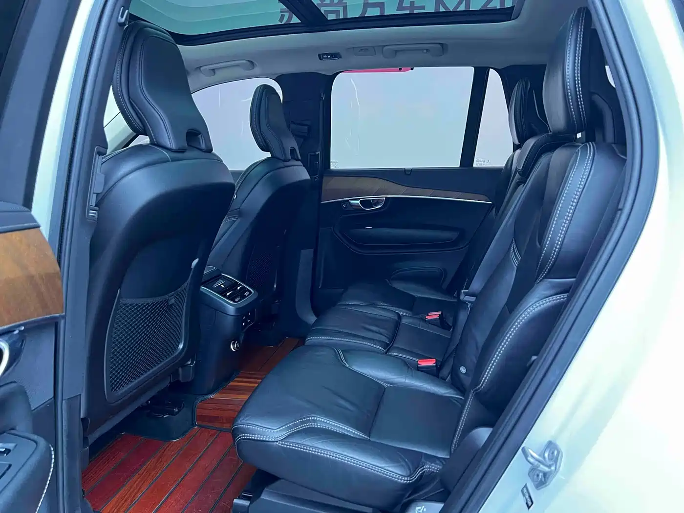 Фото 5 - Volvo XC90