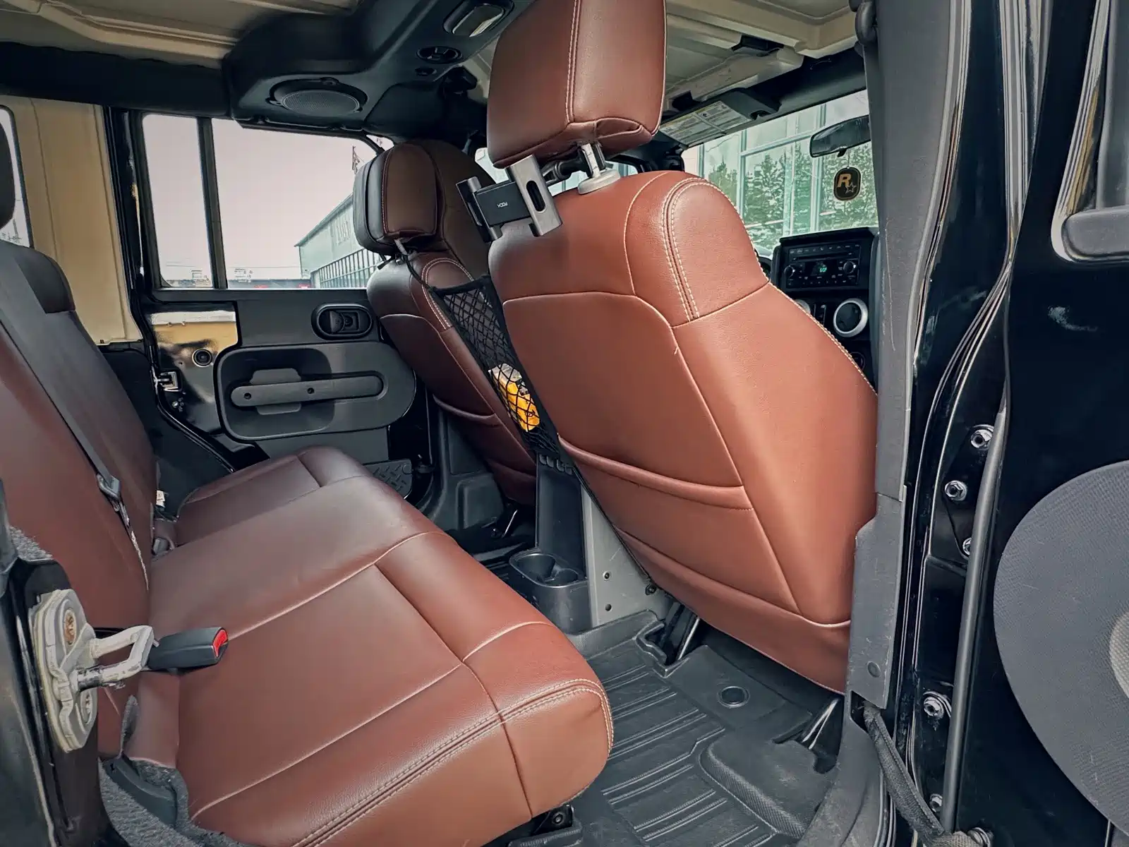Фото 25 - Jeep Wrangler